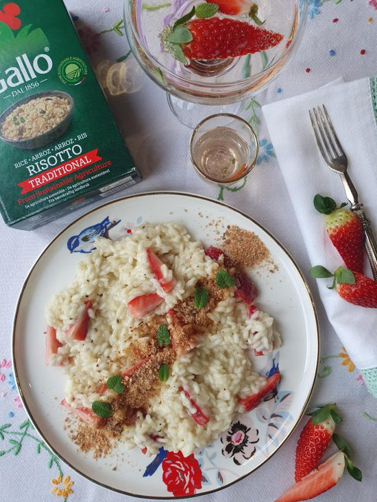 ST VALENTINO’S PROSECCO RISOTTO WITH STRAWBERRIES AND AMARETTO AND MINT CRUMB 